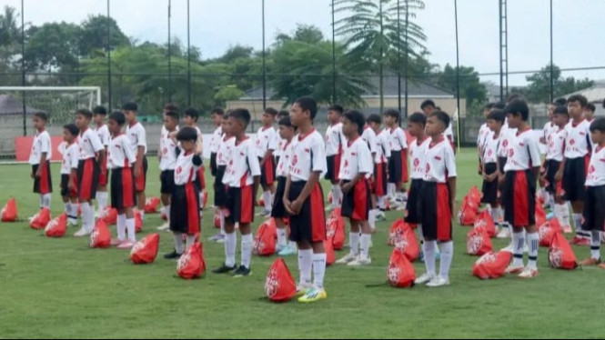 40 Talenta Muda Ditempa Ismed Sofyan dan Atep Rizal di LOTTE Bintang ...