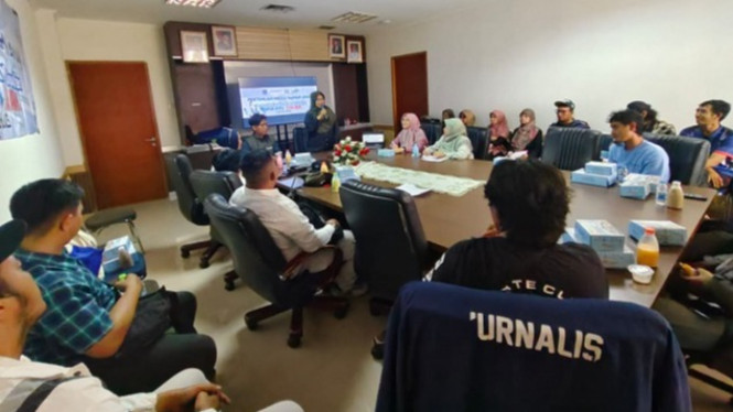 Kepala Dinas DP3AP2KB Kota Depok, Nessi bersama IJTI