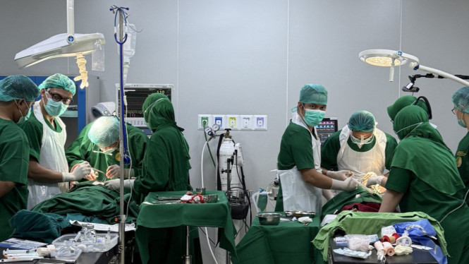 FKG UI operasi celah bibir di Palopo