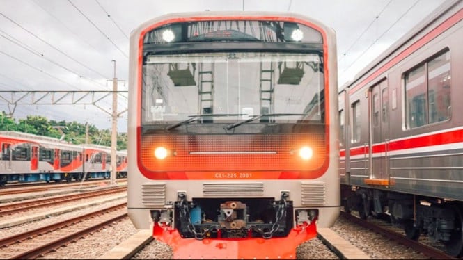 KRL Baru Buatan PT INKA Resmi Beroperasi di Lintas Jakarta Depok Bogor
