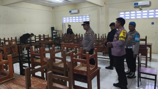 Polisi sisir dugaan teror bom ke 10 sekolah di Depok