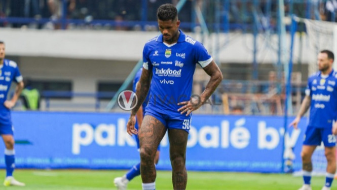Ramon Tanque diragukan main lawan PSM