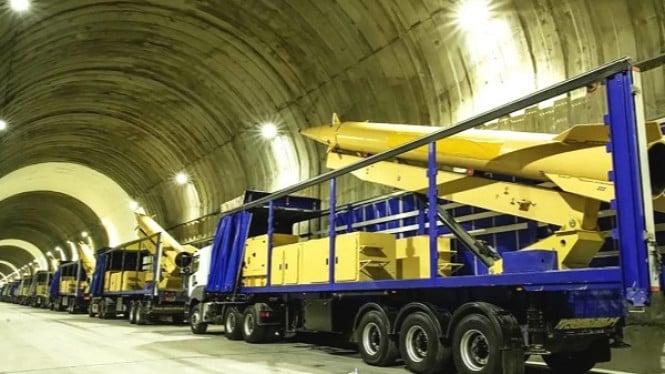 Rentetan rudal balistik Iran siap menghantam Israel