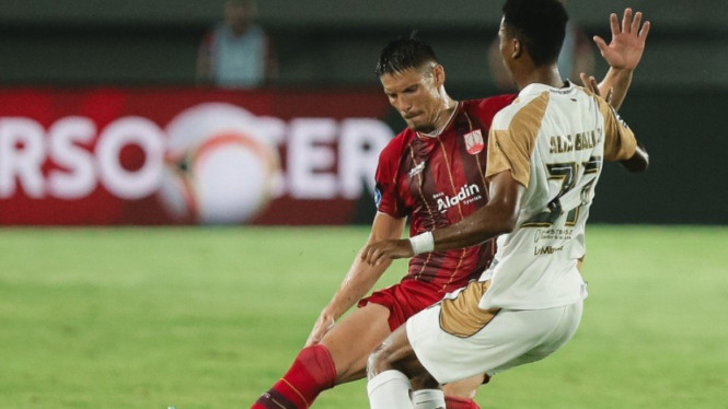 Persis Solo vs Dewa United.