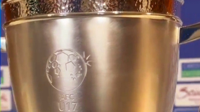Trofi juara Piala Asia U17.