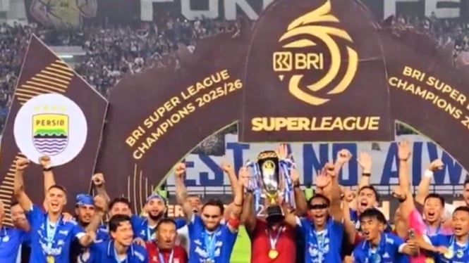 Persib rayakan gelar juara BRI Super League 2025/26.