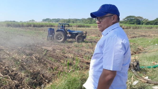 Potret Direktur Operasional PT PG Rajawali II Cirebon Adang Sukendar Djuanda