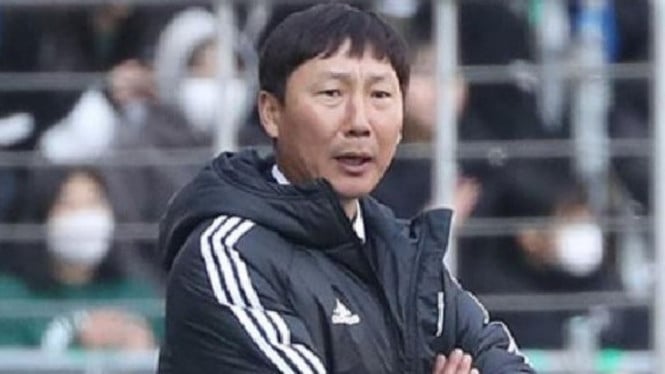 Potret Kim Sang-Sik, pelatih Vietnam