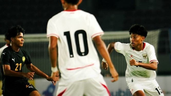 Timnas Indonesia U-17 Ngamuk, Tendangan Kungfu Kapten Malaysia Dibalas Skor Telak!