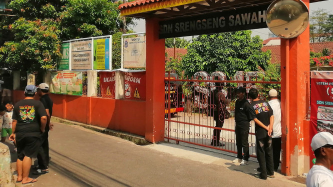 Teror bom di SD Srengseng Sawang 15 Jaksel