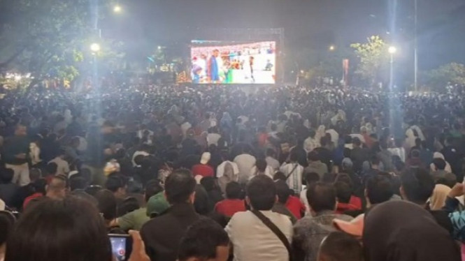 Meriahnya nobar Piala Dunia di Alun-alun GDC Depok