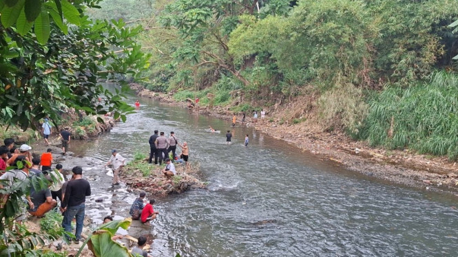 Anak hanyut di Kali Ciliwung Depok