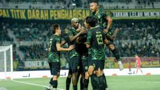 Strategi Persebaya Surabaya Hadapi Persib Bandung