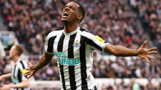 Newcastle United Hadapi Ketidakpastian Masa Depan Alexander Isak