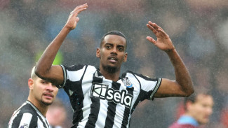 Newcastle Tolak Mentah-mentah! Liverpool Putar Otak Demi Bajak Isak