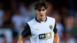 Manchester United Terancam Gagal Gaet Javi Guerra, Kontrak Baru di Valencia Jadi Penghalang?