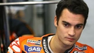 Dani Pedrosa Sebut Marc Marquez Kuasai Semua Aspek MotoGP 2025 dengan Sempurna