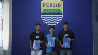 Komitmen Pembinaan Talenta Muda, Persib Bandung Resmikan Kontrak Tiga Pemain Akademi