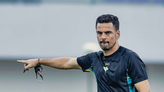 Trik Carlos Pena Runtuhkan Dominasi Persib Bandung