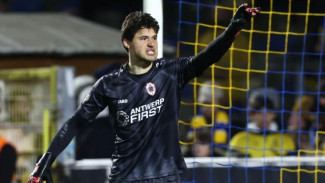 Manchester United Resmi Rekrut Kiper dari Royal Antwerp Senne Lammens