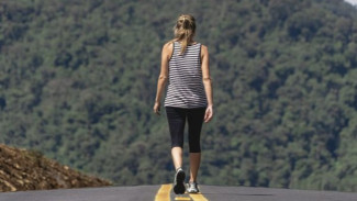 Silent Walking, Tren Jalan Kaki dalam Diam yang Bikin Pikiran Lebih Tenang
