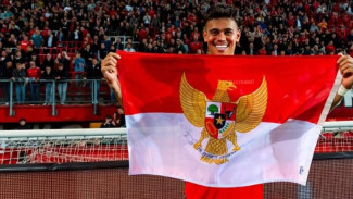 Mees Hilgers Tidak Dipanggil Patrick Kluivert, Posisi Bek Tengah Timnas Terancam?