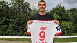 PERSIB  Bandung Semakin Garang, Rekrut Penyerang Eropa Andrew Jung