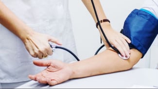 2 Cara Alami Turunkan Tekanan Darah Tinggi dalam 5 Menit Tanpa Obat