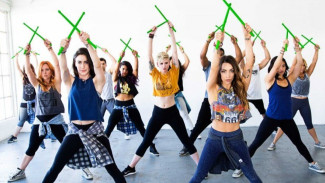 Mengenal Pound Fit, Olahraga Unik dengan Stick Drum yang Lagi Hits di 2025