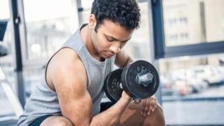 7 Gerakan Latihan Gym untuk Pemula, Simple Tapi Maksimal!