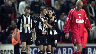 Kontroversi Besar! Grimsby Mainkan Pemain Tak Sah, Man United Pilih Diam