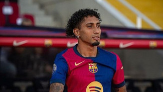 Awal Musim Barcelona Mengecewakan, Flick Tegaskan Pentingnya Kerja Sama Tim