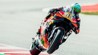 Brad Binder Menggila, Tinggalkan Marc Marquez di Practice MotoGP Catalunya 2025