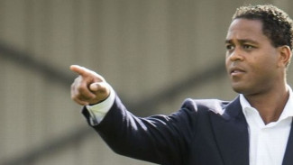 Jelang Lawan Arab Saudi, Kluivert Ungkap Ambisi Terbesarnya Bersama Timnas
