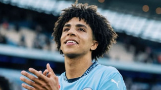 Resmi! Rico Lewis Perpanjang Kontrak Jangka Panjang di Manchester City