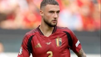 Manchester United Siapkan Dana Fantastis untuk Rekrut Zeno Debast!