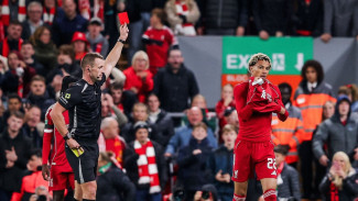 Selebrasi Gol Berujung Kartu Merah, Arne Slot: Bodoh dan Tidak Perlu
