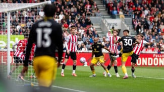 Manchester United Keok 1-3 dari Brentford, Penalti Bruno Fernandes Gagal