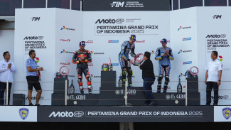 Hasil MotoGP Mandalika 2025: Aldeguer Juara, Marc Marquez Crash