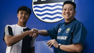 Emosional! Wonderkid 17 Tahun Nazriel Alfaro Akhirnya Debut di Persib Bandung