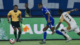 Dewa United Dihajar! Bojan Hodak Ungkap Rahasia Kemenangan Persib Bandung di Laga Panas!