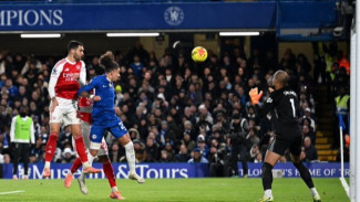 Derby Panas! 10 Pemain Chelsea Sukses Tahan Arsenal 1-1 di Stamford Bridge