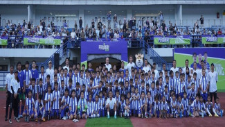 PERSIBDay Festival 2026: Ratusan Anak Menimba Ilmu dari Bojan Hodak di GBLA