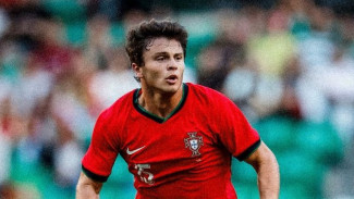 Manchester United Siapkan €90 Juta, Rencana Gila Bajak João Neves dari PSG