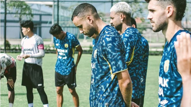 Skuad Persita Tangerang saat latihan