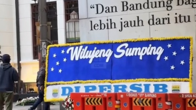 Karangan Bunga Persib
