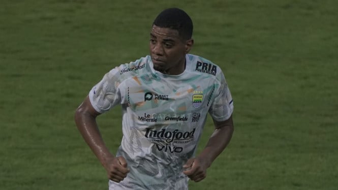 Striker Persib Bandung, Uilliam Barros