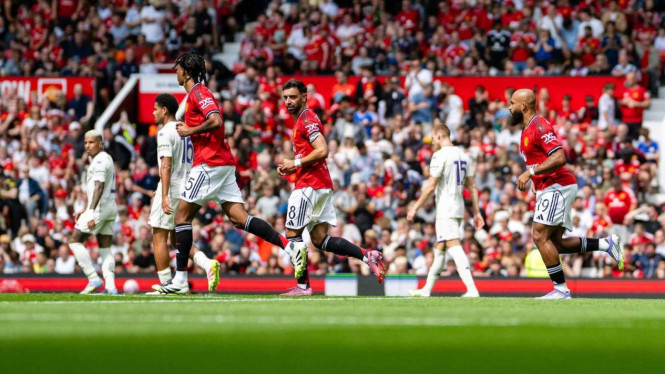 Manchester United vs Fiorentina Friendly Match Club