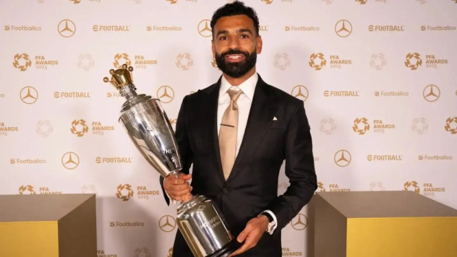 Mohammed Salah Pemain Terbaik PFA 2025