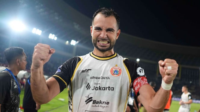 Bek Persija Jakarta, Jordi Amat
